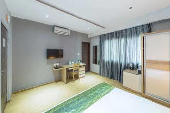 Hotel Treebo Golden Pearl Koramangala Bangalore Exterior foto
